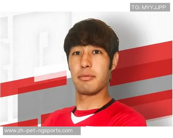 足球运动员杨子的成长之路与职业生涯的辉煌成就探讨